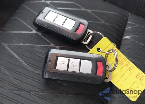 2019 Mitsubishi Eclipse Cross Se z USA, uszkodzony, nr VIN JA4AT5AA1KZ022601